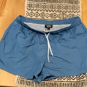 Man mid length swim shorts NWT size xl